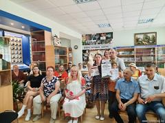 Металлом черчены дороги