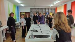 Мастер-класс по робототехнике «Технологии завтрашнего дня», приуроченный ко Дню молодежи в рамках Республиканского марафона «Moladz.by: объединяем мечты, достигаем цели!»  