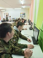 Мастер-класс по робототехнике «Технологии завтрашнего дня», приуроченный ко Дню молодежи в рамках Республиканского марафона «Moladz.by: объединяем мечты, достигаем цели!»  