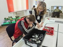 Мастер-класс по робототехнике «Технологии завтрашнего дня», приуроченный ко Дню молодежи в рамках Республиканского марафона «Moladz.by: объединяем мечты, достигаем цели!»  