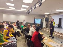 Городские игры  среди команд весёлых и находчивых  Юных инспекторов дорожного движения