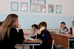 Увлекательное путешествие в мир безопасности: инспектор МЧС встретилась с младшими школьниками Жодино