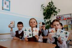 Увлекательное путешествие в мир безопасности: инспектор МЧС встретилась с младшими школьниками Жодино