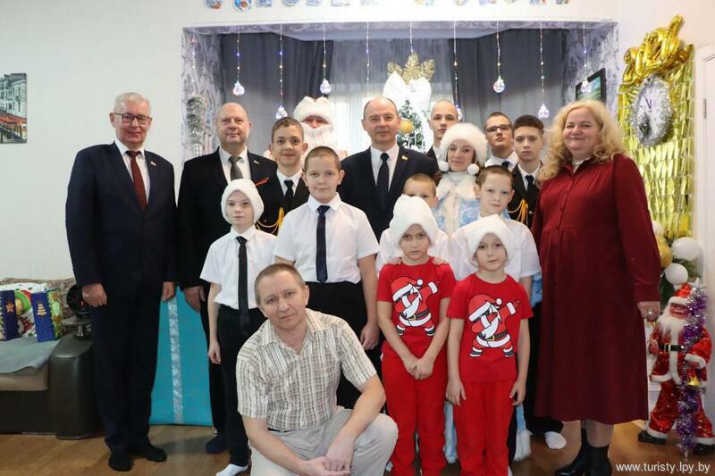 НАВСТРЕЧУ  НОВОМУ  2026 году: педагоги и учащиеся Центра приняли участие в ряде праздничных мероприятий городского уровня